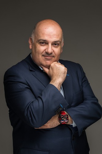 Vicken Bayramian
